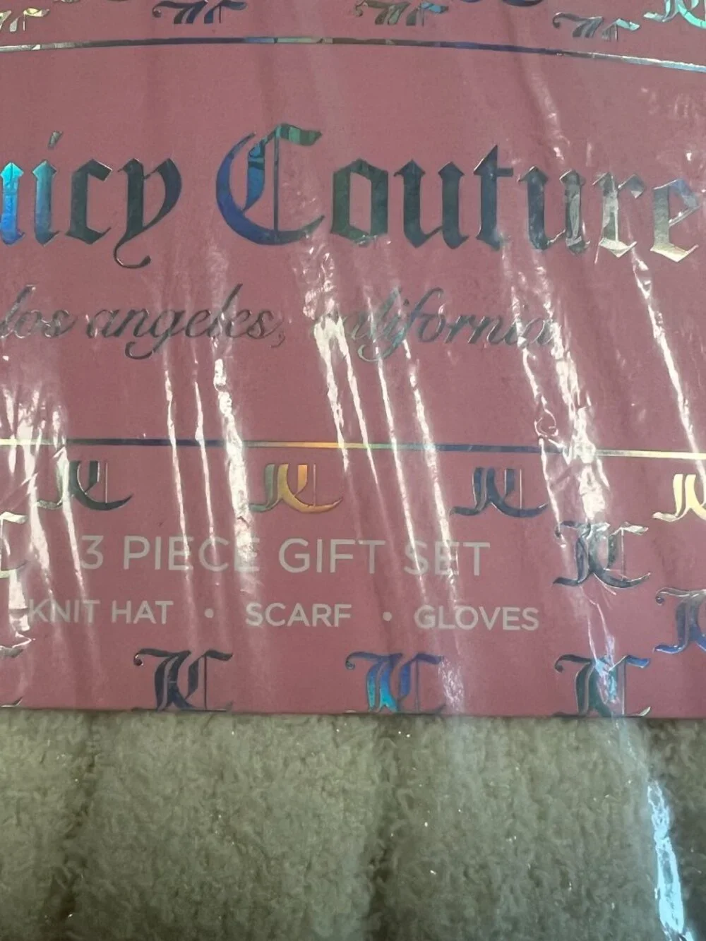 Juicy Couture Pink & White Houndstooth 3-Piece Knit Set NWT Scarf Beanie Gloves
